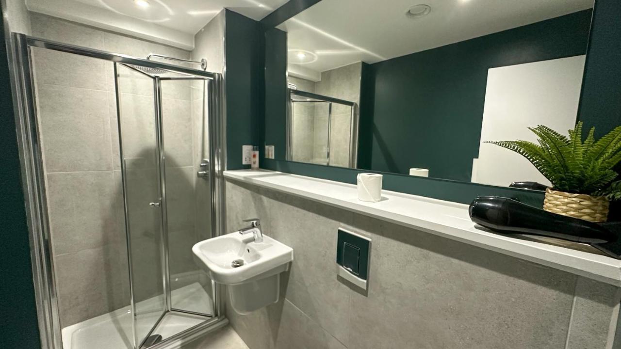 מנצ'סטר Lux Livin' Apartments - Luxury 2 Bed Apartment With Sky Garden מראה חיצוני תמונה