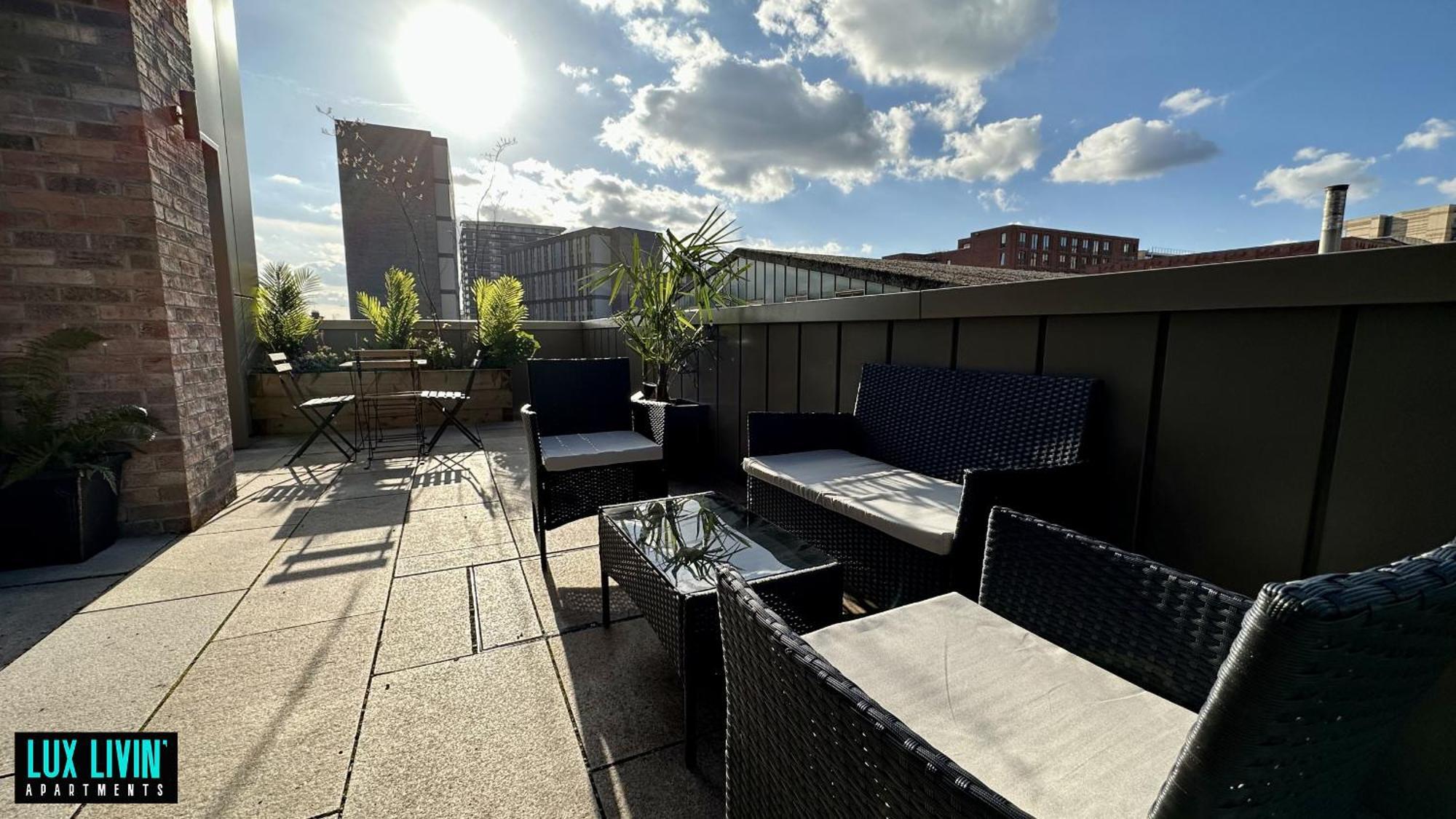 מנצ'סטר Lux Livin' Apartments - Luxury 2 Bed Apartment With Sky Garden חדר תמונה